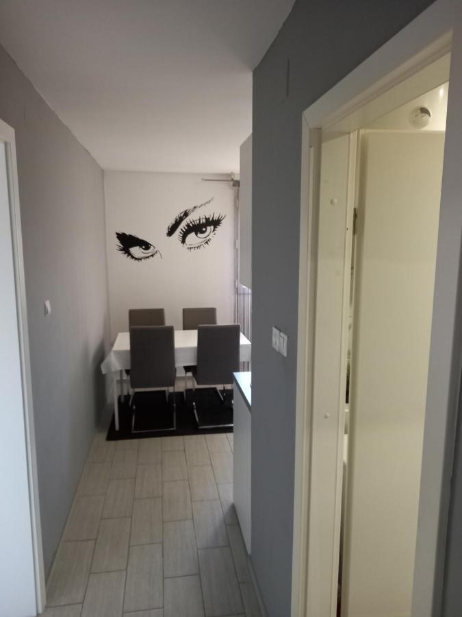 Apartment Sven ヴィンコヴツィ エクステリア 写真