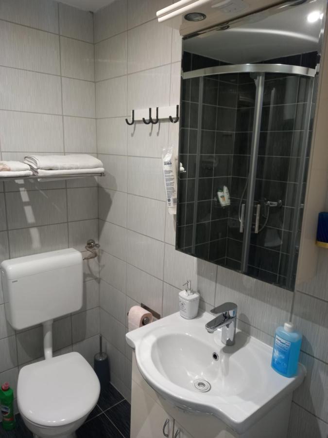 Apartment Sven ヴィンコヴツィ エクステリア 写真