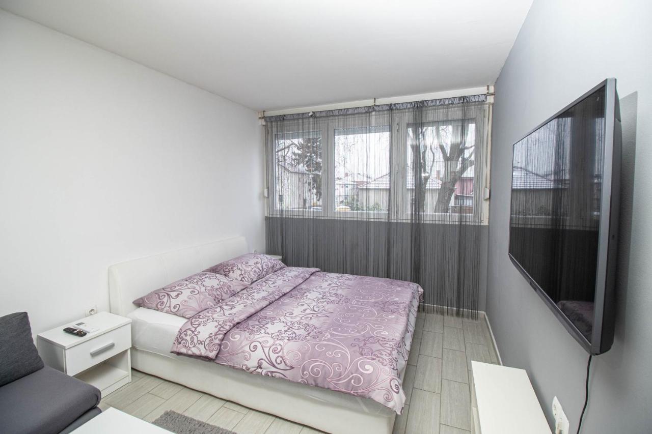 Apartment Sven ヴィンコヴツィ エクステリア 写真